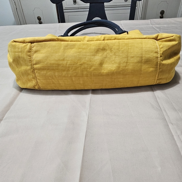EUC Kipling Caralisa Medium Tote in Dazz Corn | Lightweight Crossbody Purse - Picture 6 of 8